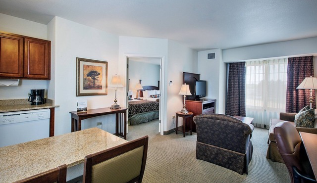 Pool. Free Breakfast. Your Next Vacation!