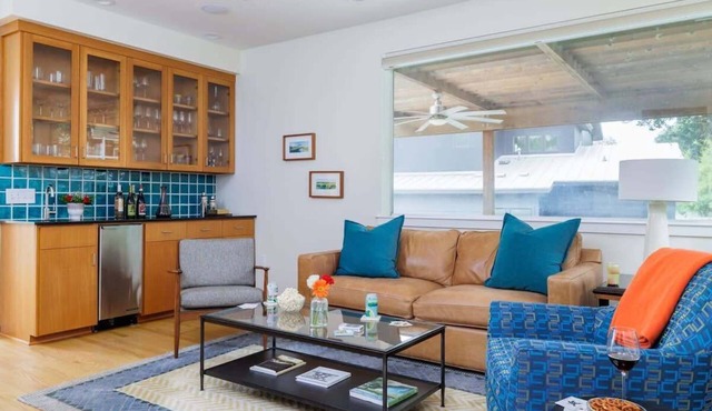 Pool, Free Parking, King Bed - The Casa - Portoro