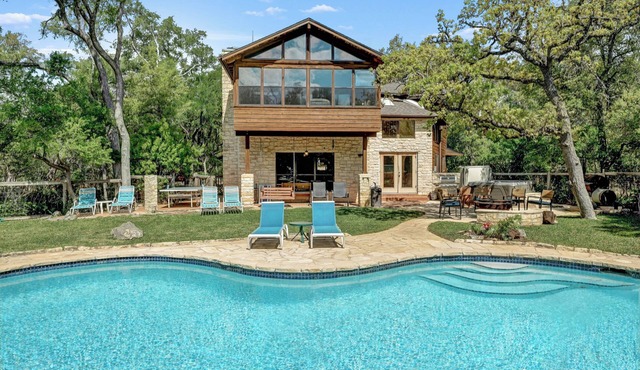 Pool & Game Room - Elevated Rustic - Sleeps 12!