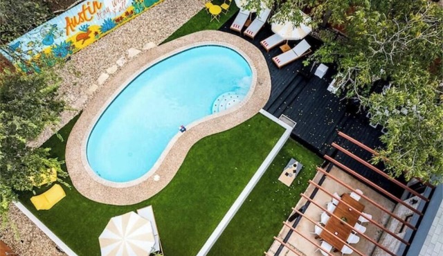 Pool/Game Room/FirePit/Grill/Mins to SoCo & DT