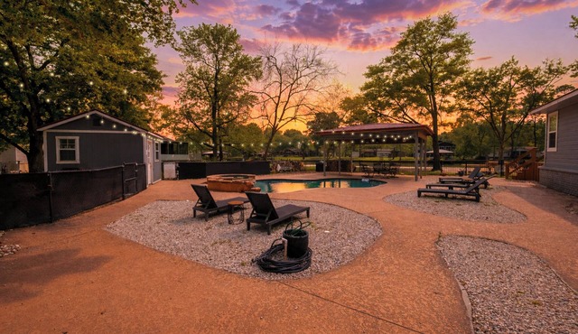 Pool, Game Room - Lakefront Huntsville Oasis!