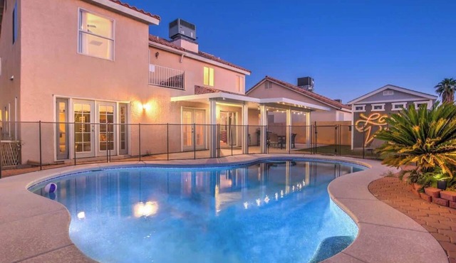 Pool, Game Room & Strip View! 4BR Desert Dazzler