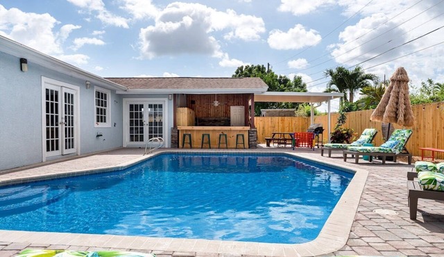 Pool - Game Room - Mini Golf - Hot Tub - Fire Pit - West Palm Beach