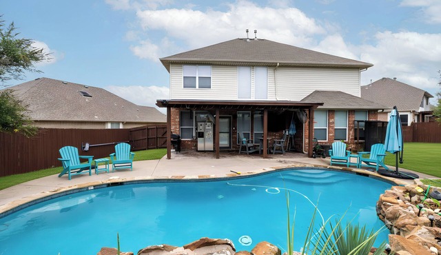 Pool & Games in Fort Worth – World Cup Stay