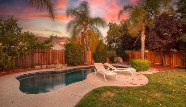 Pool Gem Near Downtown Big Yard Pets OK