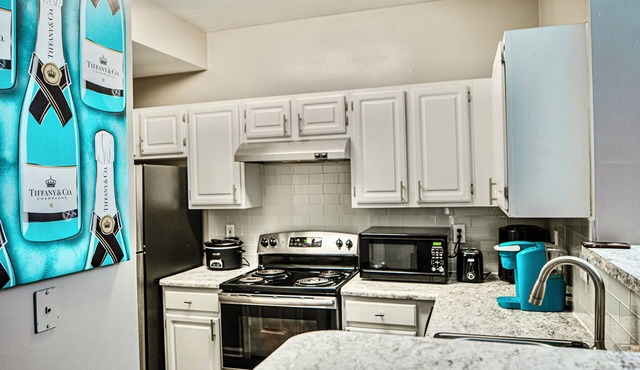 Pool, Gym, BBQ Grill, LUX, Near ZOO, Aquarium