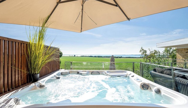 Pool - Havudsigt - Jacuzzi