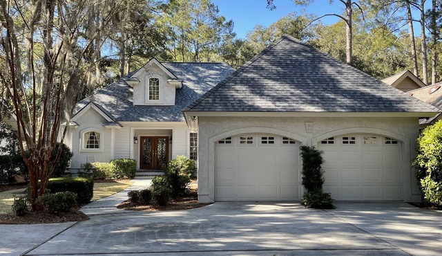 Pool heat included April thru May and super close to the beach!