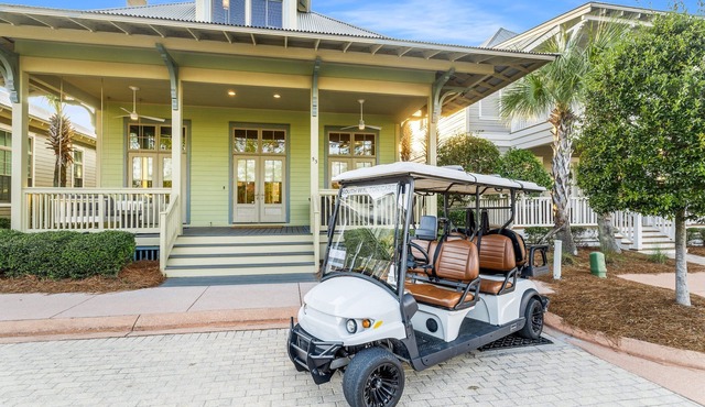 Pool Heated, Pet-Friendly, 6-person Golf Cart, and Infinity pool! Self Managed!
