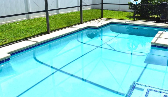 Pool Home, 2 master bedrooms, great location, games room.