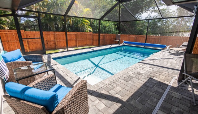 Pool Home in Beautiful San Carlos, 10 Mins from airport, 15 Mins from beach