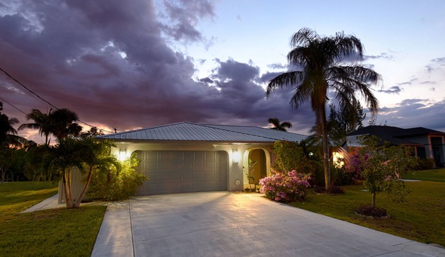 Pool Home in Fort Meyers