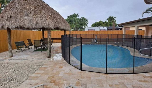 Pool home in Miami
