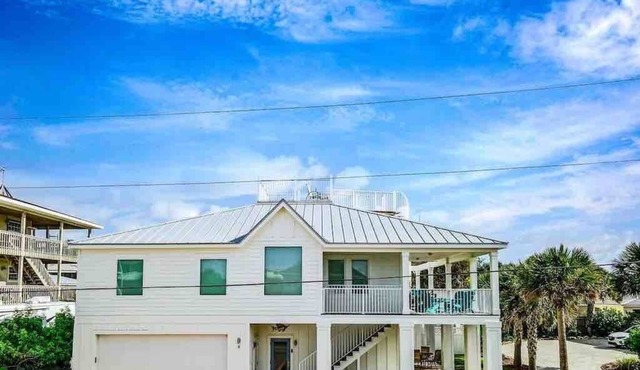 Pool, Hot Tub, 50 steps to sand, Pool table