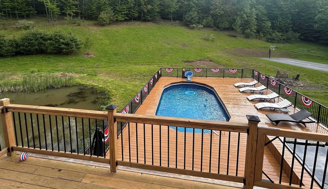 Pool, Hot Tub & BBall Court - Catskills Retreat