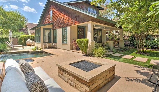 Pool & Hot Tub: Ideally Located 'Austin Oasis'