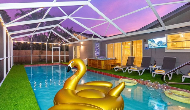 Pool Hot Tub Massage Chair Free EV Charger 5 Mins to Beaches!