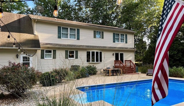 Pool + Hot Tub + Pickleball | Waterfront