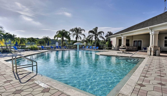 Pool, Hot Tub & Theatre Access: Kissimmee Gem