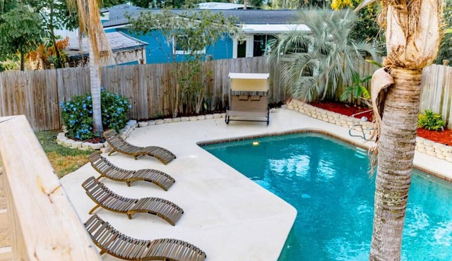 Pool & Hot Tub Home w/Game Room! 1 Mile to Beach!