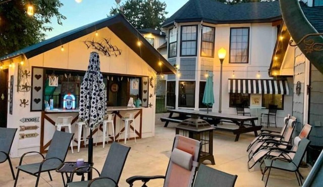 POOL & HOT TUBn5bed/3.5bath @ Czarnik Land