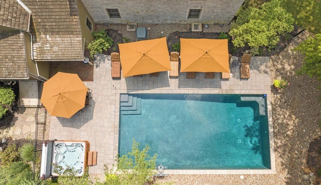 Pool HotTub Pickleball Golf Arcade Firepit Fishing