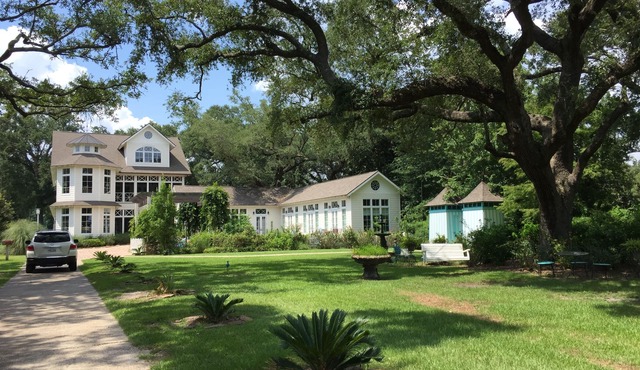 Pool House at Shell House Estate
