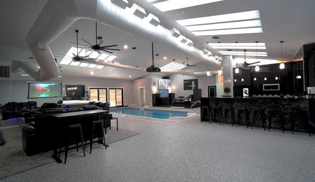 Pool house Get-A-Way/Mini Venue