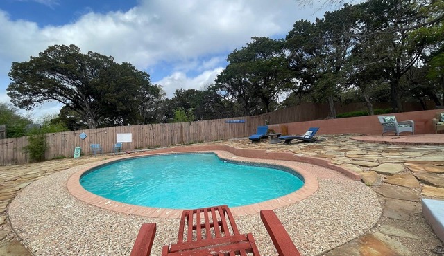 Pool House in Austin,Lake Travis Views! 4 bedroom 3 bath,