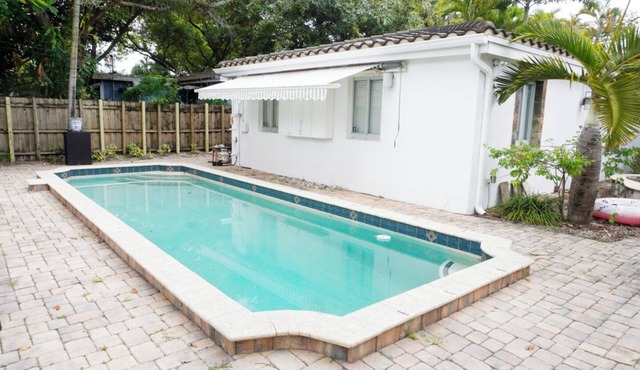 Pool House in Fort Lauderdale
