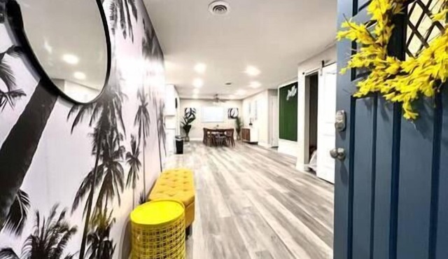 Pool House Near WEC & Springs 4BR Fam & Pet Friendly Stay