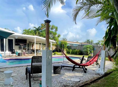 Pool House Resort heated swimming pool private duplex
