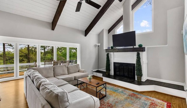Pool, Huge Porch&Outdoor Dining - Terrace House