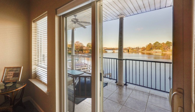 Pool & Lake Hamilton Access: Hot Springs Condo!