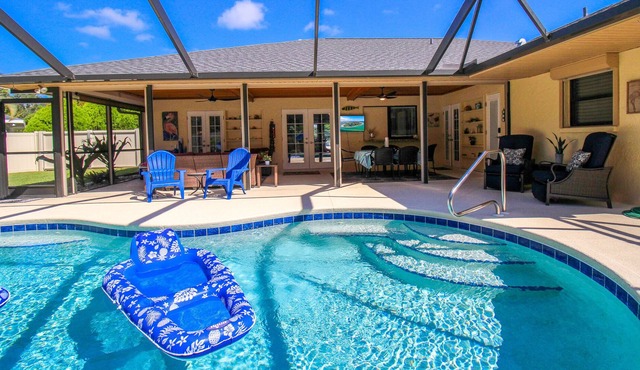 Pool, Near IMG, Sea Life Happy