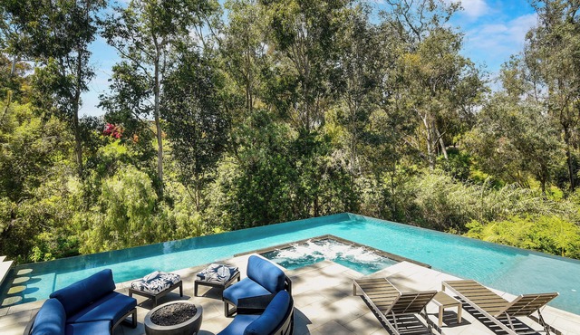 Pool oasis home in central Hillcrest by park/zoo