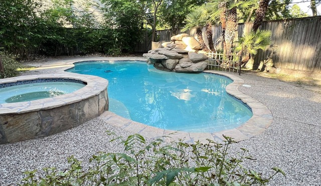Pool Paradise, Covered Patio & Game Room!