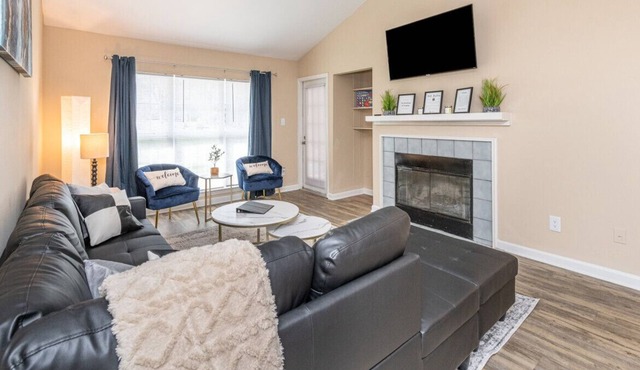 ☆Pool+Parks☆2 min drive⇢grocery+dining+attractions
