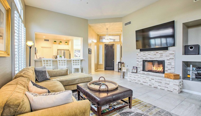 Pool & Pickleball Access: Quiet Scottsdale Home!