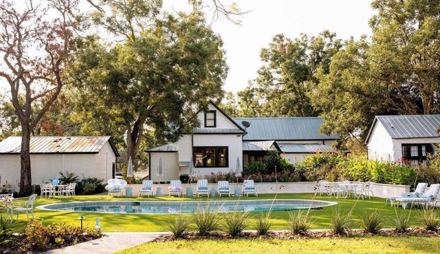Pool + Pickleball + Firepit | IN TOWN | Sleeps 8