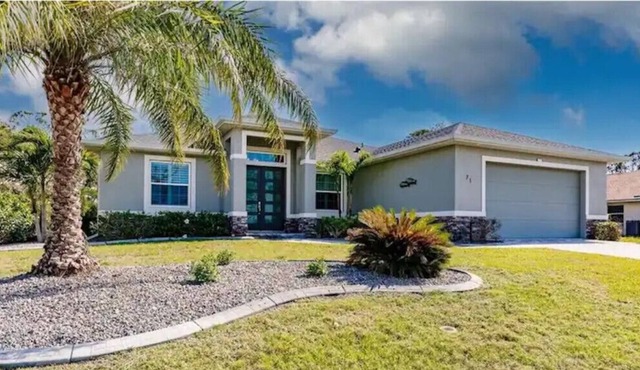 Pool, Pizza, Popcorn-Paradise!