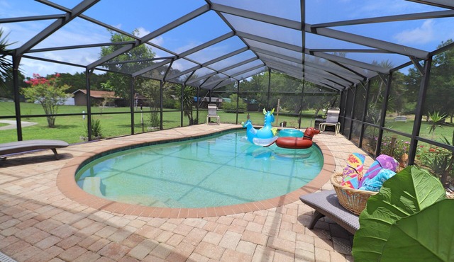 Pool, Pony and Rural Bliss, minutes away from the Intracoastal.
