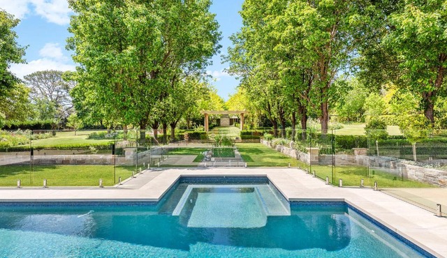 Pool Queen Bedroom Suite