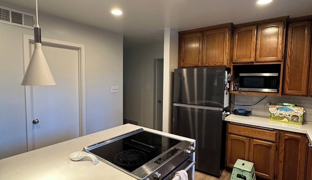 Pool Relaxation & A Good Time- 4 bedroom sleeps 8