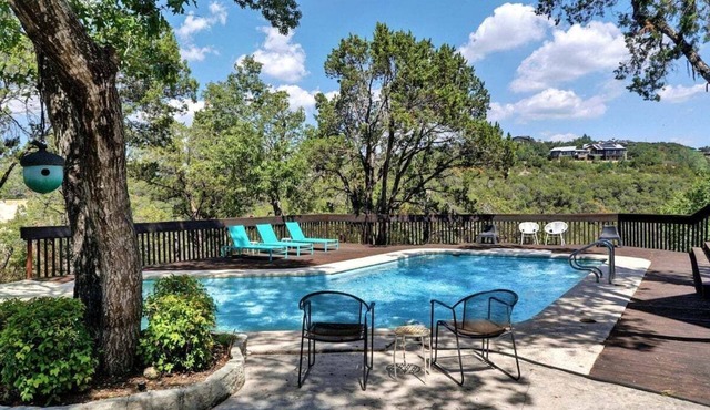Pool, Serene Views, Airy Hillside Home - Skyfall