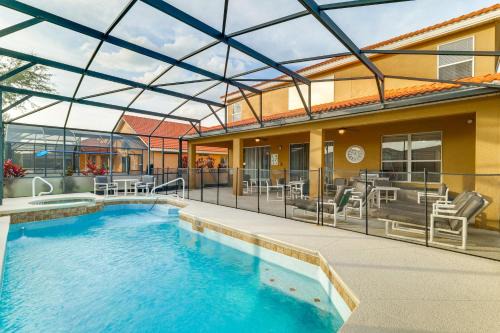 Pool, Spa and Patio! Spacious Villa Near WDW