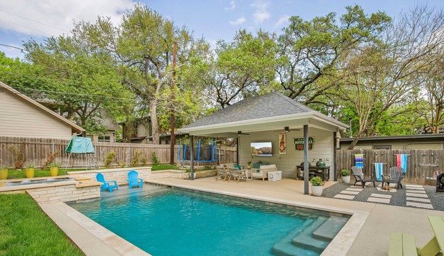 Pool & Spa in Tarrytown: Bike/Walk to Downtown & Zilker Park