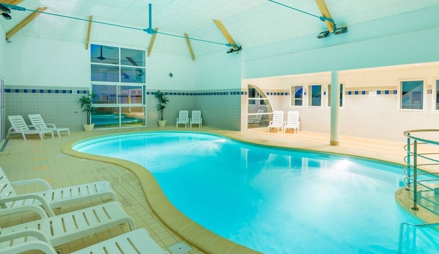 Pool Stay by Loire Castles
