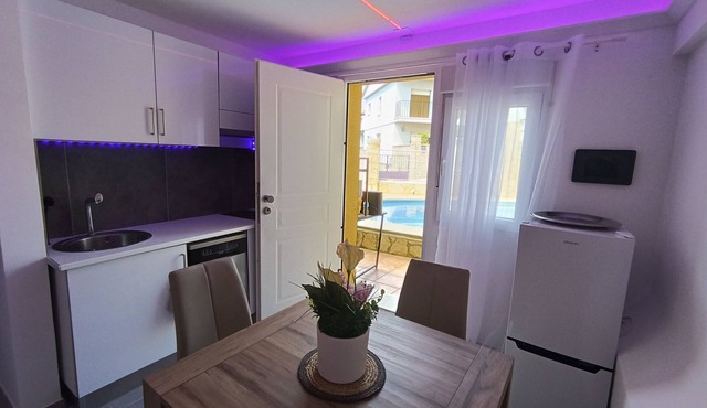 Pool Suite mit Garten und Pool