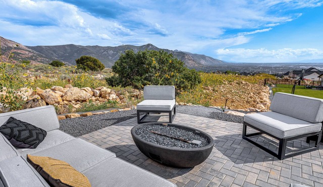 Pool Table & Putting Green! Scenic Ogden Escape